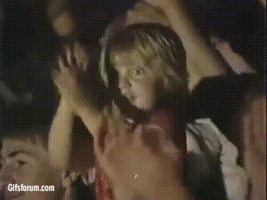 Enfant qui tape des mains